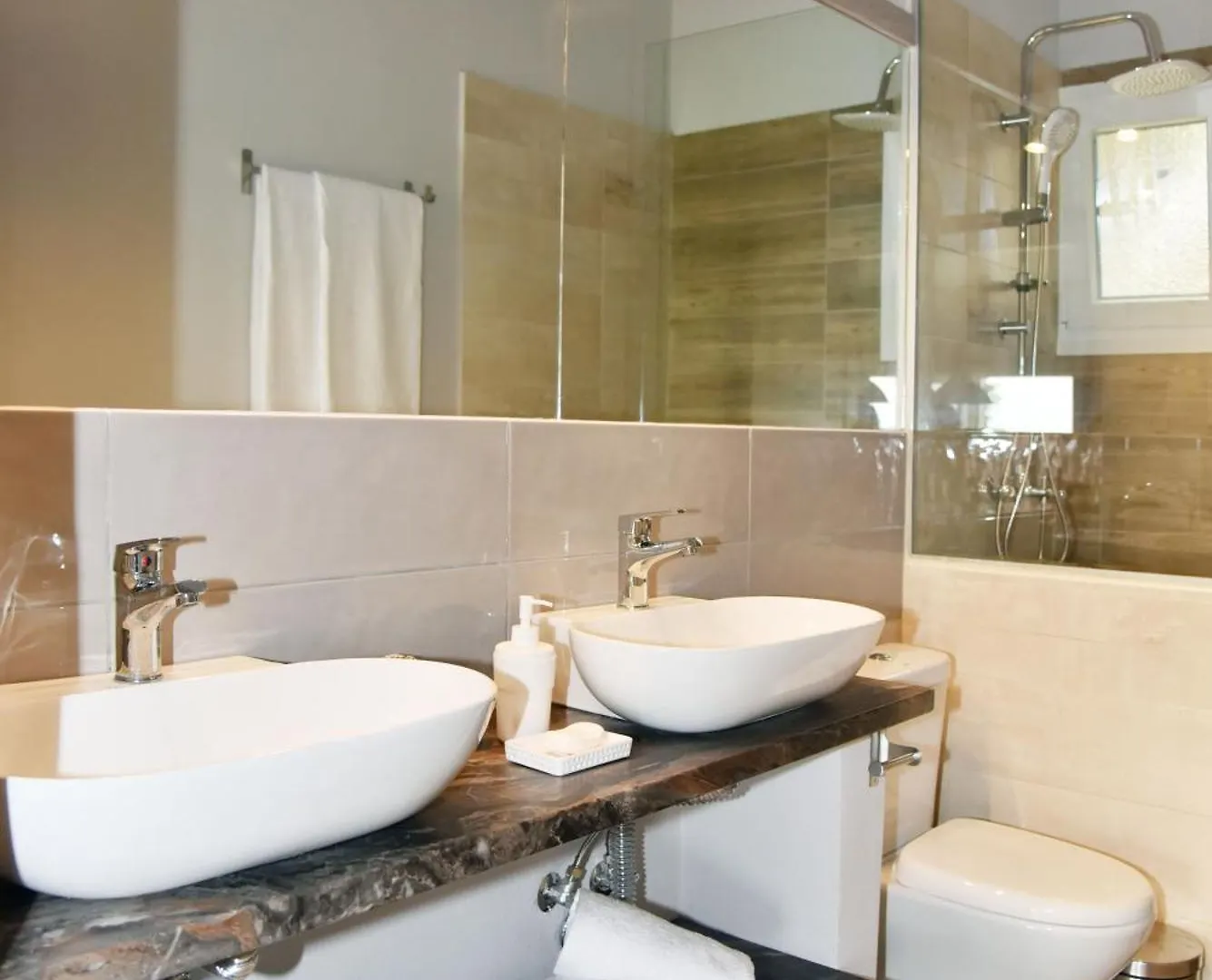 Siggos Suites Agios Nikolaos  Greece